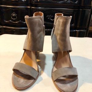 Dolce Vita suede shootie